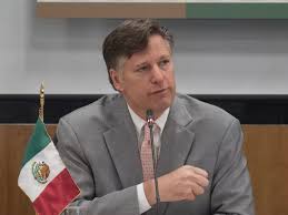 Pide Landau no perder calma ante ‘terror’ en México