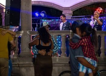 Continúan los festejos por el Día del Amor y la Amistad en Meoqui