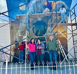 Inician UACH y Municipio restauración de mural histórico en Meoqui