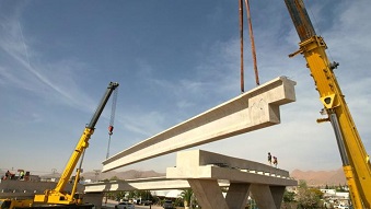 Así se ve la colocación de trabes en el Aldama-Fuerza Aérea 