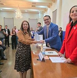 Reconocen a alcaldesa de Aldama por desempeño municipal