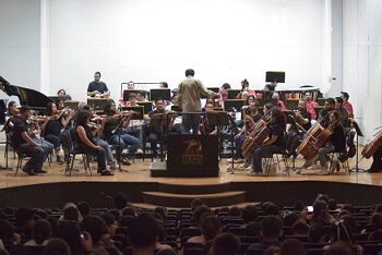 Música que enseña: OSUACH celebra a la niñez con conciertos interactivos