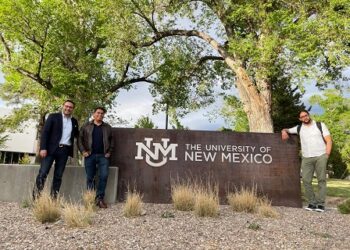 Académicos de la UACH presentan producción editorial en congreso internacional en Nuevo México.