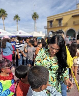 Con éxito festeja Lucy Marrufo a más de 2 mil niños en su día