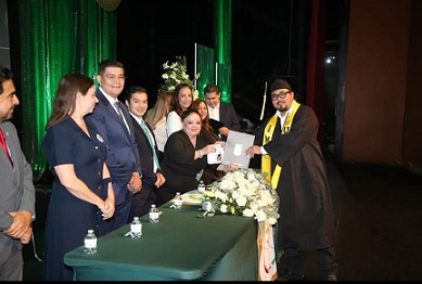 Nuevo Ingeniero: Concluyo Emil Adrián Arzola Athayde sus estudios en la UTNC