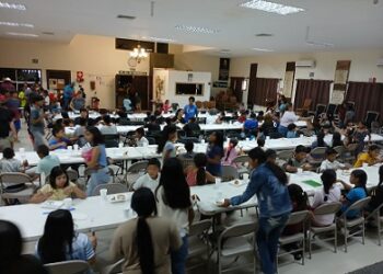 Ayer asistieron 113 niños a la Escuela Bíblica infantil en El Restaurador