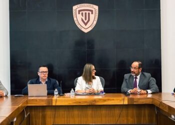 El poder judicial de Chihuahua y la federación estatal chihuahuense de colegios de abogados fortalecen el diálogo para mejorar la justicia