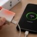 Por qué se calienta el cargador del celular y cuál es la mejor forma de solucionarlo