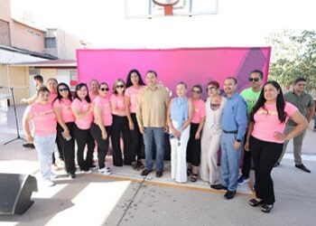 Entrega alcalde rehabilitación en la Escuela Primaria Luis Donaldo Colosio
