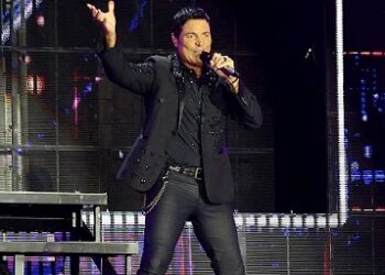 Da Chayanne ritmo al Fan Fest en Monterrey