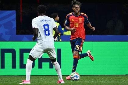Lamine se bautiza en el Mundial con un baño de realidad ante Cabo Verde