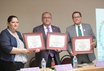 Reacredita FFyL-UACH tres programas educativos ante el COAPEHUM.
