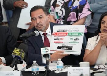 Rindió Cruz Pérez Cuéllar informe ante diputados por adeudo del ISR