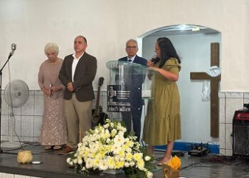 Con 57 años de ministerio el Pastor Armando Rubio López trasfirió su ministerio a su hijo Misael Rubio Ordóñez ayer