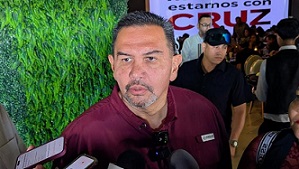 Recorrer, dialogar e invitar responder encuesta: Estrategia de Cruz