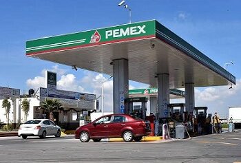 Se mantendrá en $24 la gasolina y en $27 el diésel, asegura Sheinbaum
