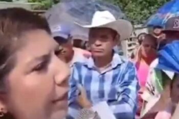«Ya va de salida»: tunden a alcaldesa por decirlo a adulto mayor