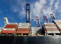 Va Trump por aranceles ante trabajo forzoso; México, en la mira