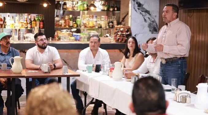 Cruz Pérez Cuéllar plantea impulsar desarrollo regional en Camargo