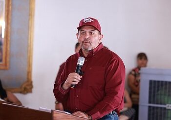 Encabeza Cruz, junto con fundadores de Morena, asamblea informativa en Ojinaga