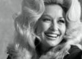 Dolly Parton es despedida en un emotivo funeral familiar