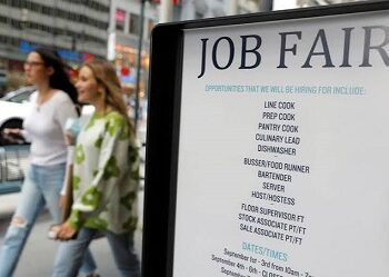 Las solicitudes semanales de subsidio por desempleo en EU aumentan menos de lo previsto