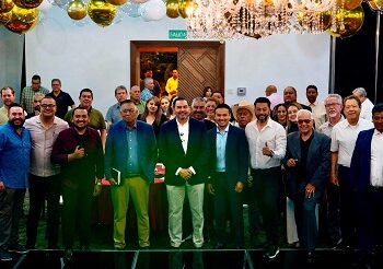 Cierran filas pastores evangélicos y grupos de fe en Chihuahua con Cruz Pérez Cuéllar