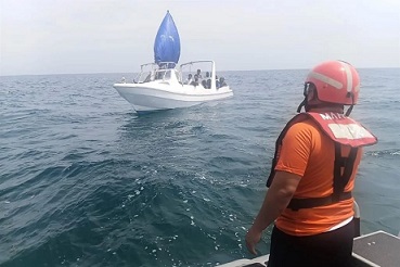 Rescata Marina a migrantes en aguas del Golfo de México