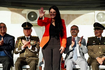 Encabezaron Lucy Marrufo y el General de la guarnición militar de la plaza Francisco Javier Olivas García el Desfile de Independencia en Ojinaga