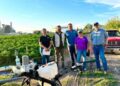 Doctorantes de la FCAyF-UACH conocen aplicaciones de drones agrícolas.