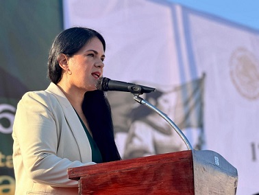 Asiste la presidenta Lucy Marrufo a la concentración del Día de los Niños Héroes