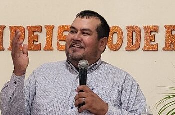 Trabaja el gobierno municipal en la infraestructura en carretera al Mulato: Auden Hernández