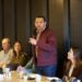 Aborda Cruz Pérez Cuéllar con productores menonitas problemas del campo en Chihuahua