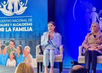 Comparte Miriam Soto políticas familiares de Meoqui en Encuentro Nacional de Alcaldes y Alcaldesas por la Familia