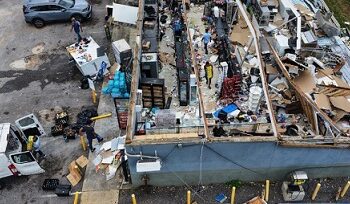 Cuatro muertos y apagones masivos en EU tras huracán Isaias 