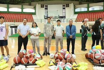 Fortalece Cobach la práctica deportiva con entrega de equipamiento