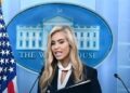 “Honrada”: debutó Katie Zacharia como vocera de la Casa Blanca