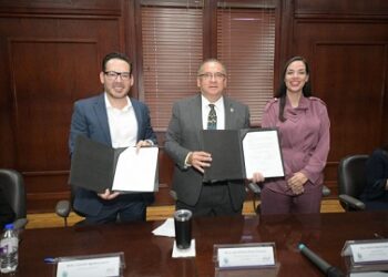 Firma UACH convenio de colaboración con el Instituto Mexicano de Ejecutivos de Finanzas.