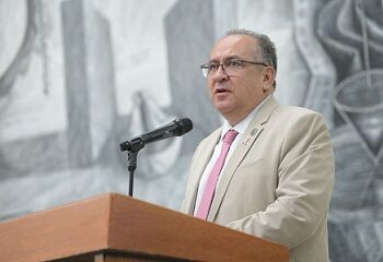 Inaugura UACH la 51.ª Semana de Química Internacional.