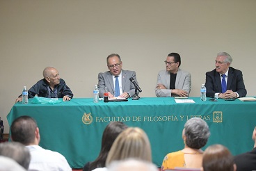 Rinde la UACH homenaje al periodista Jesús Manuel González Raizola por su trayectoria.